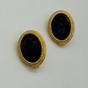 Vintage 80s  Black Acrylic Oval Post Earrings Plymouth New York Gold Rope Border